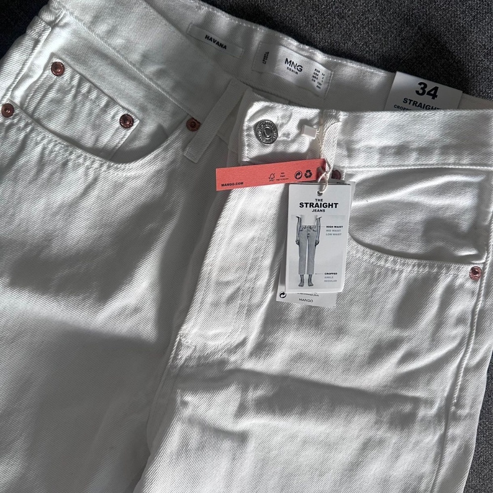 Jeans - Picture 3 of 5